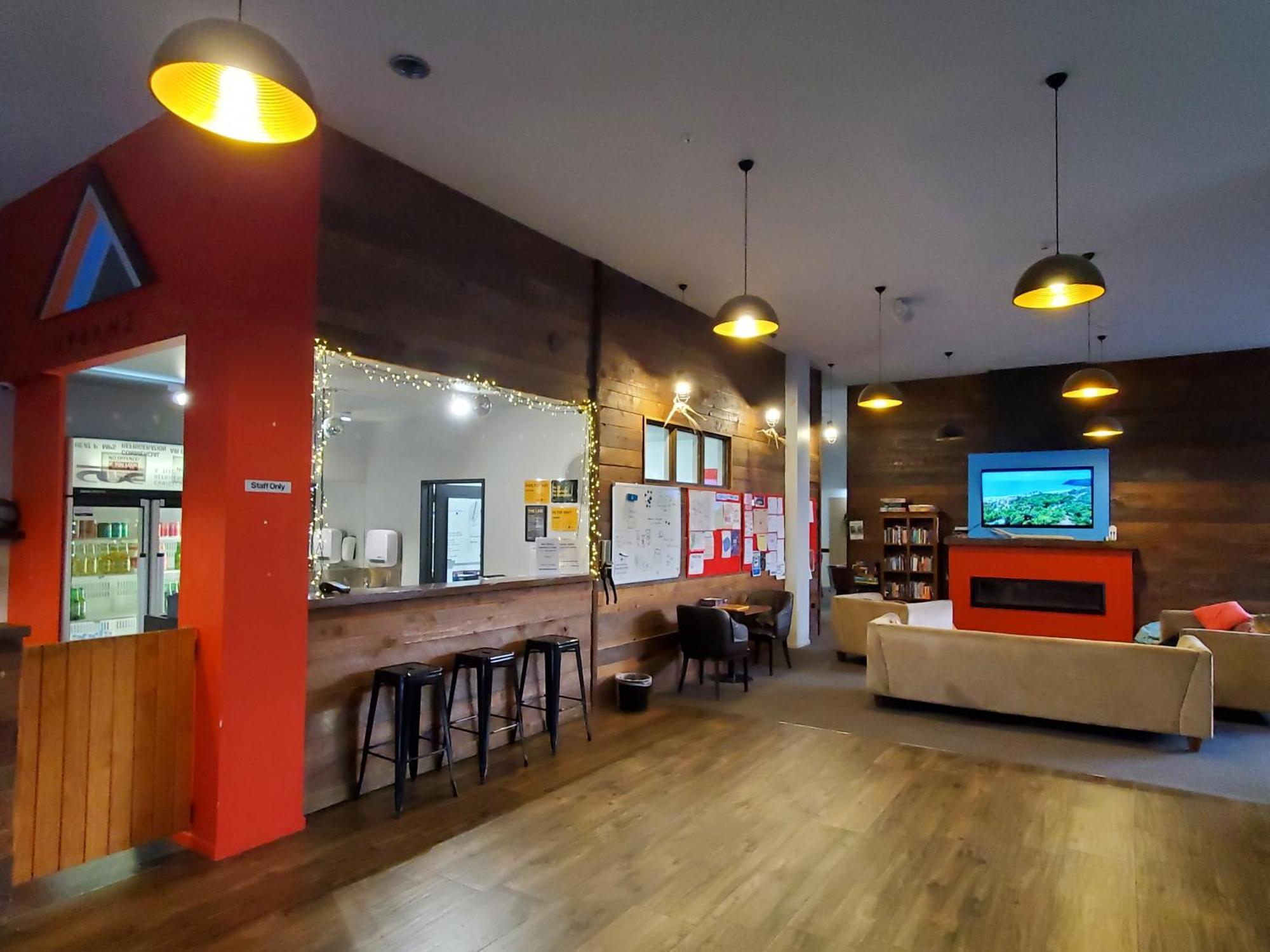 Ostello Urbanz Christchurch Esterno foto The Student Union