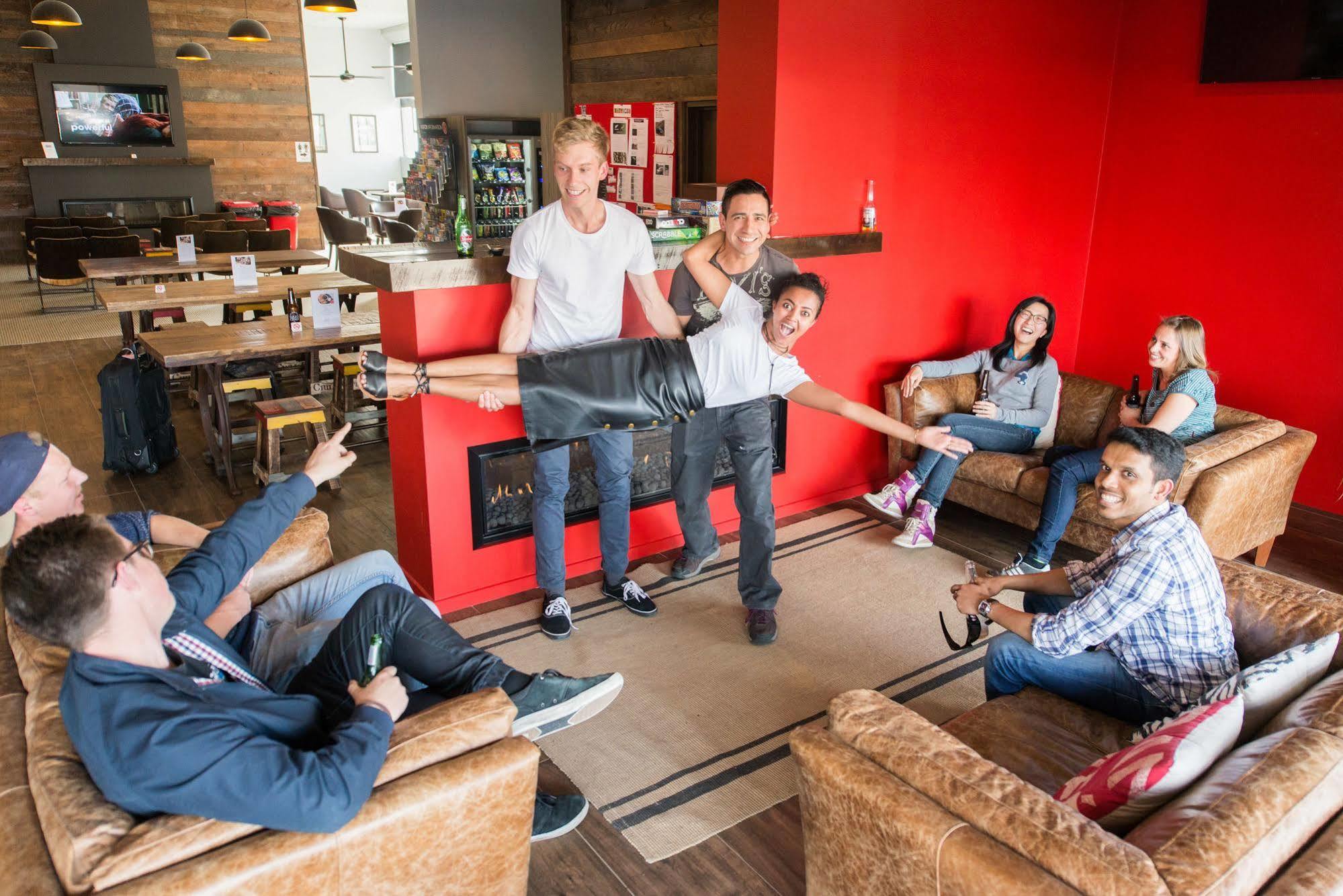 Ostello Urbanz Christchurch Esterno foto The team of the German startup BitKeep